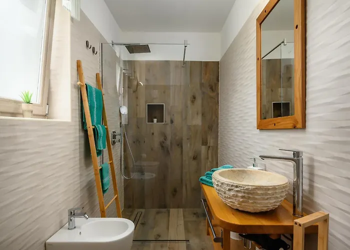 Vila In Srebrni I With Pool Near Marea Stuti