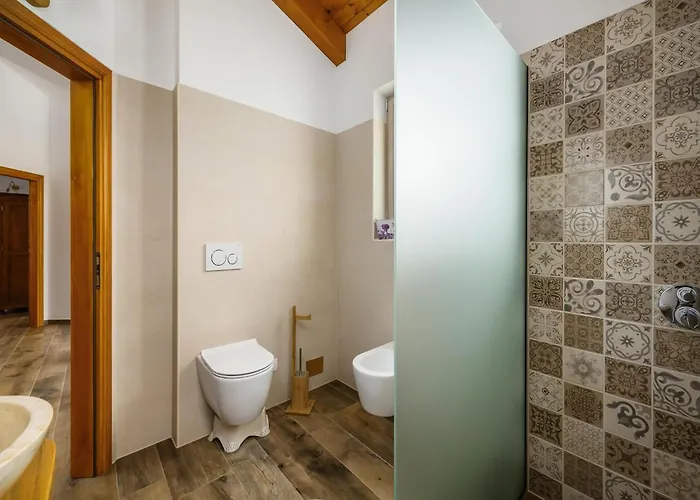 In Srebrni I With Pool Near Marea